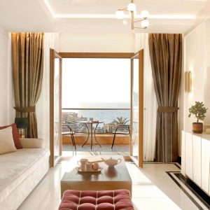 1.-Suite-Sea-view-Living-room